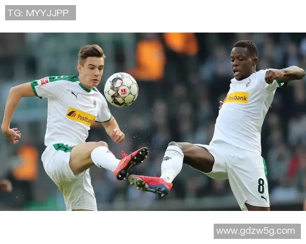 德甲焦点战巴黎圣日耳曼与本菲卡握手言和补时进球引发全场狂欢