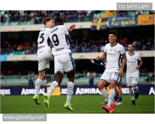 欧联杯精彩对决皇马大胜利物浦乌龙球引发全场狂欢与转会传闻