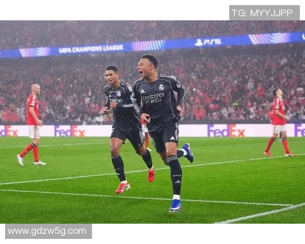 友谊赛惊现冷门巴黎圣日耳曼小胜皇马红牌事件引发全场热议