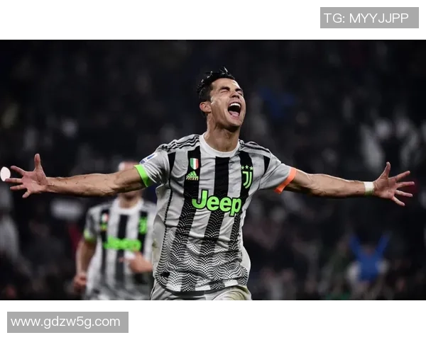 国王杯精彩对决拜仁与尤文图斯战平绝杀瞬间引发全场热烈反响